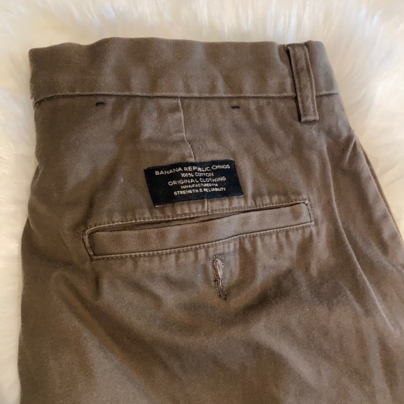 Banana Republic chinos - Picture 1 of 3